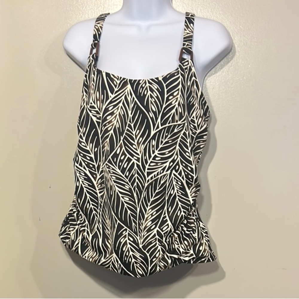 Lands' End Black and White Fitted Peplum Tank Top